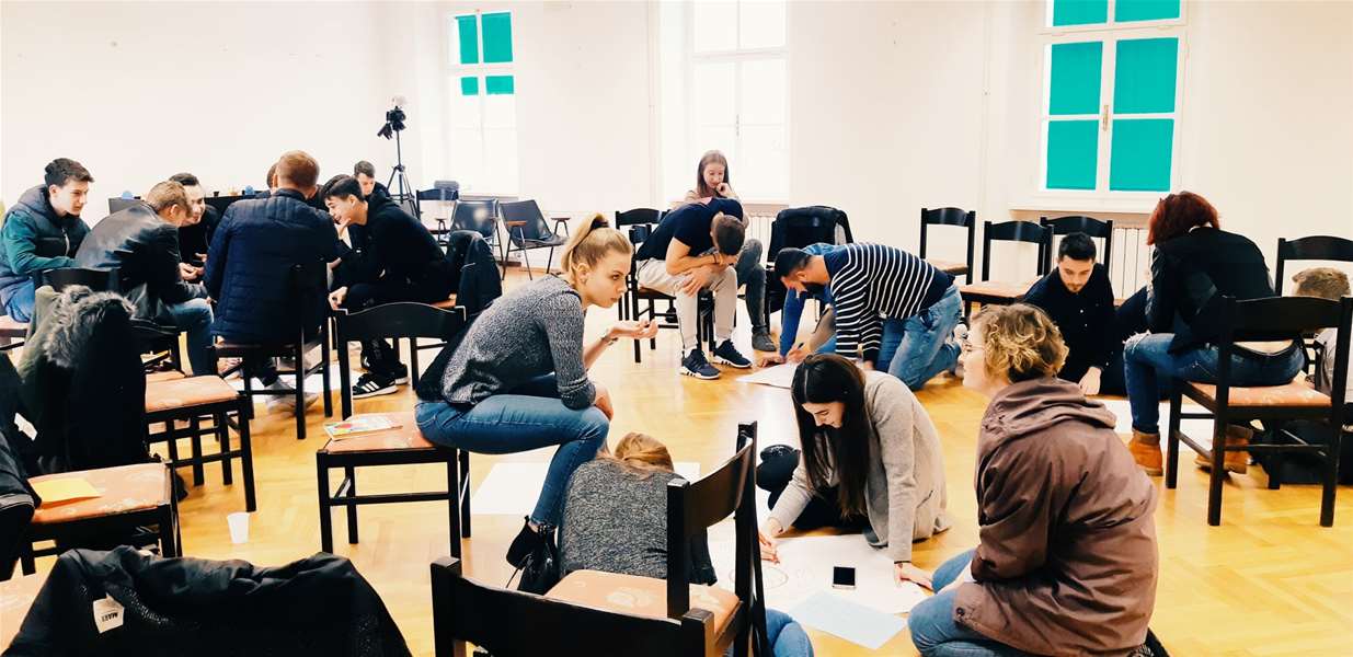 Jedna od održanih radionica na kojoj su pripremani projekti