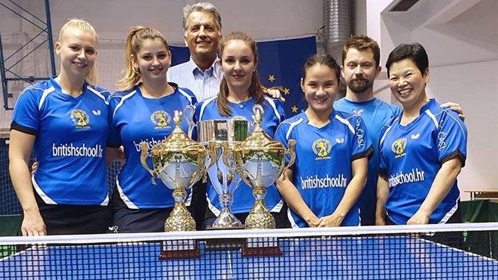 SPORT 25.5._LUKA VRANČIĆ Luka Vrančić s ekipom Dr. Časl i dr. Časlom.jpg