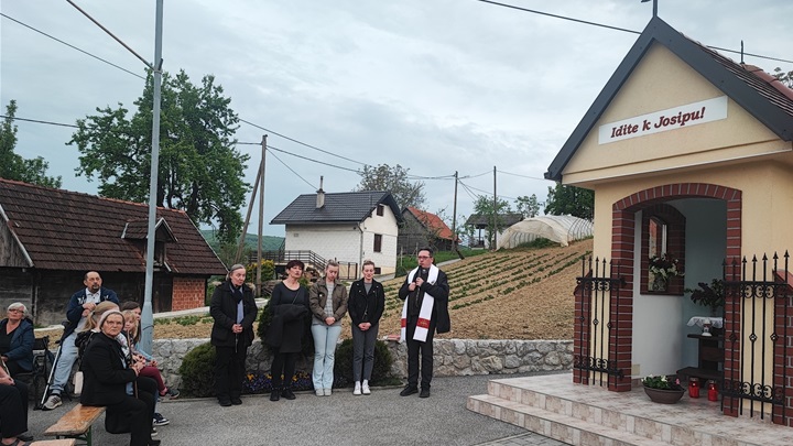 Na sv. Josipa Radnika blagoslov traktora u župi Marija Bistrica6.jpg