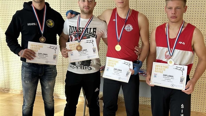 savate_SESV KRALJ (1).jpg
