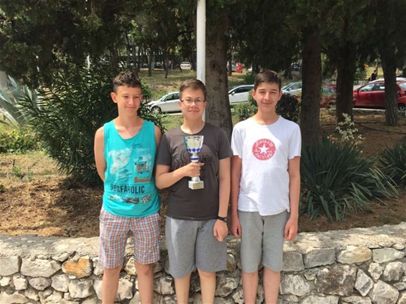 šah Patrik Klapač, Oliver Kukas i Marko Novosel - Trogir.JPG