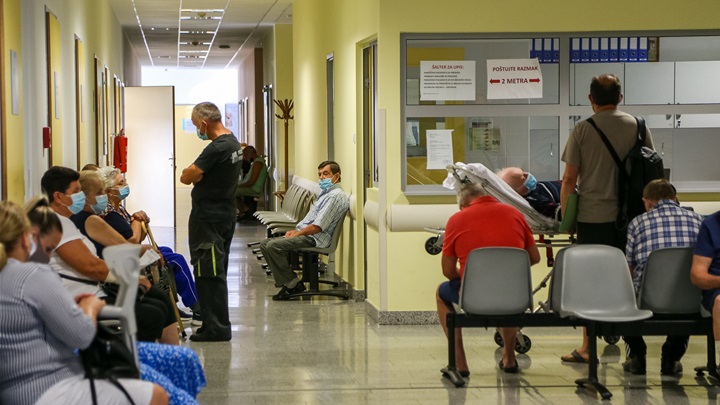ob zabok pacijenti bolnica čekaonica gužva.jpg