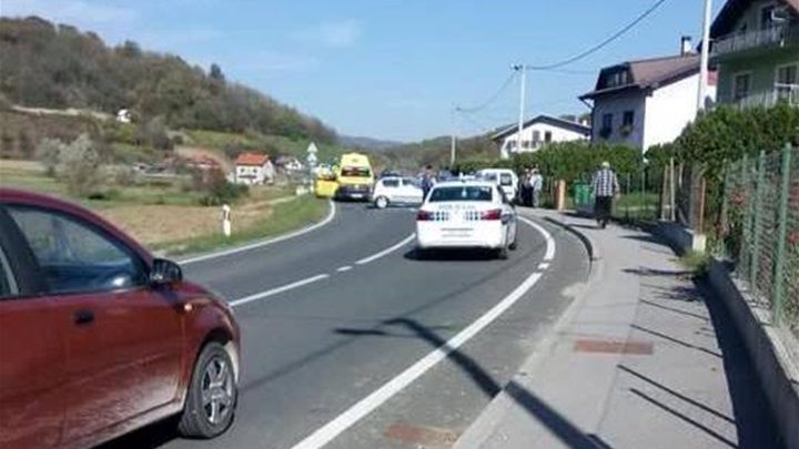 foto: Facebook/Policija zaustavlja KZŽ/prometna nesreća u Donjoj Šemnici