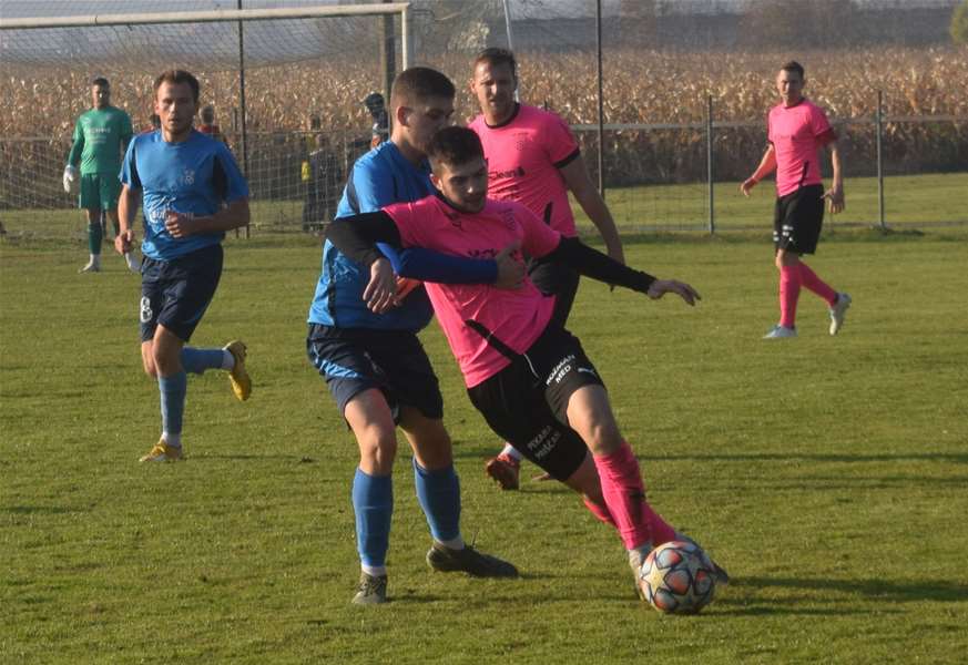 web_NOGOMET 1. ŽNL Ivančica u zadnjim sekundama do boda5.JPG