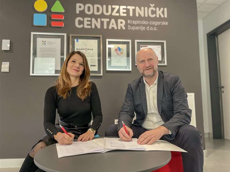 KZZ_ugovor_poduzetnicki_centar1_foto-Copy-1.jpg