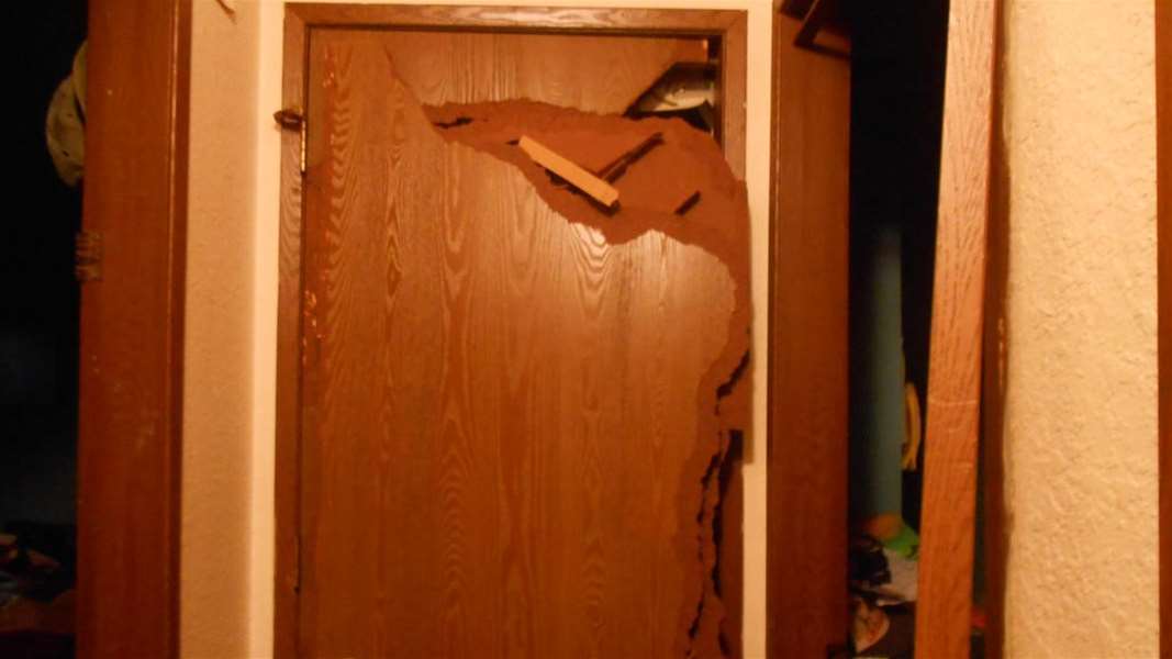 broken_door_by_rebeccasavage_d71dwch-fullview.jpg