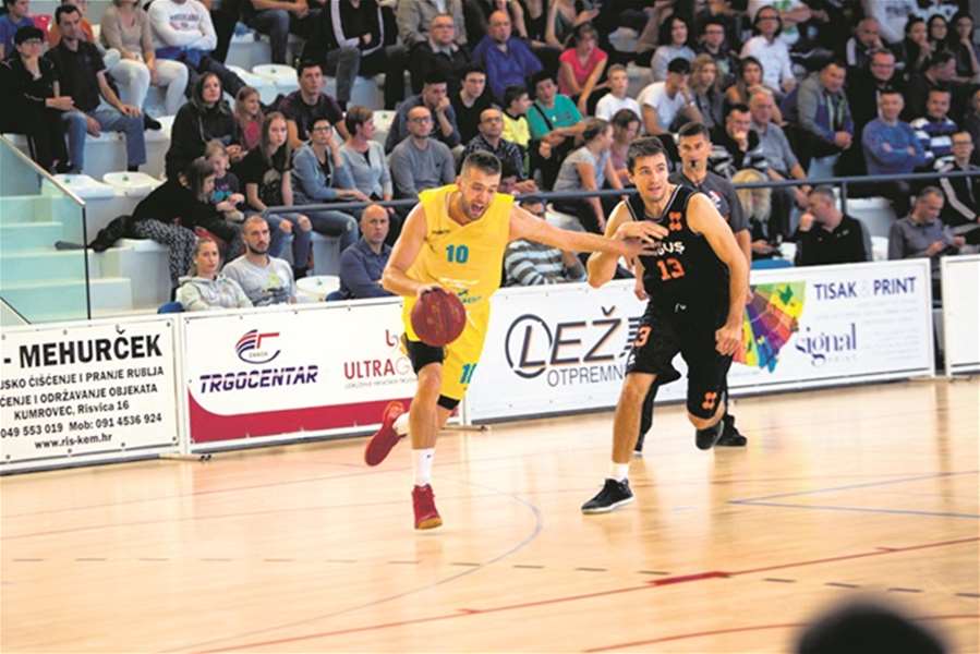 SPORT 17.4._KOŠARKA SPLIT - ZABOK Antonio Črnjević.jpg