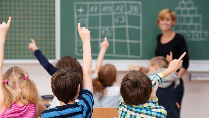 učitelji škola nastava učitelj.jpg