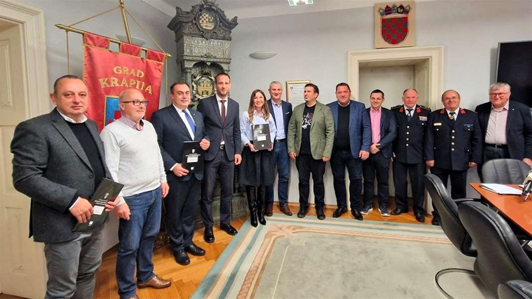 Erlic-potpisivanje ugovora 1.jpg
