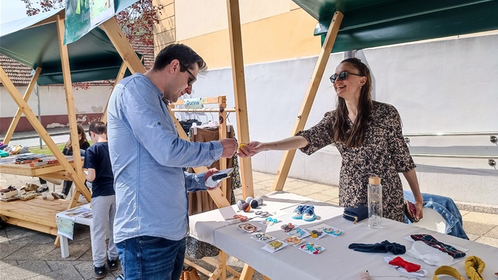 proljetni-buvljak_00_gradonačelnik-Marko Vešligaj.jpg