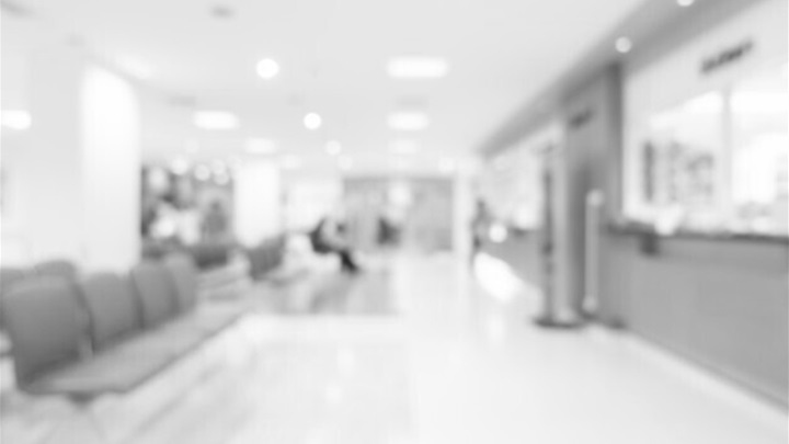 bolnica crno bijelo.jpg