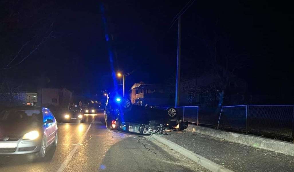 policija zaustavlja.jpg