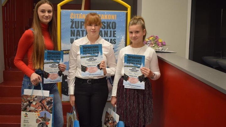 Leona Hren i Josipa Bedeniković na nacionalno natjecanje u čitanju naglas  L. Kapitan, J. Bedeniković, E. Šagud .JPG