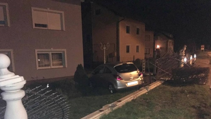 foto: Policija zaustavlja KZŽ