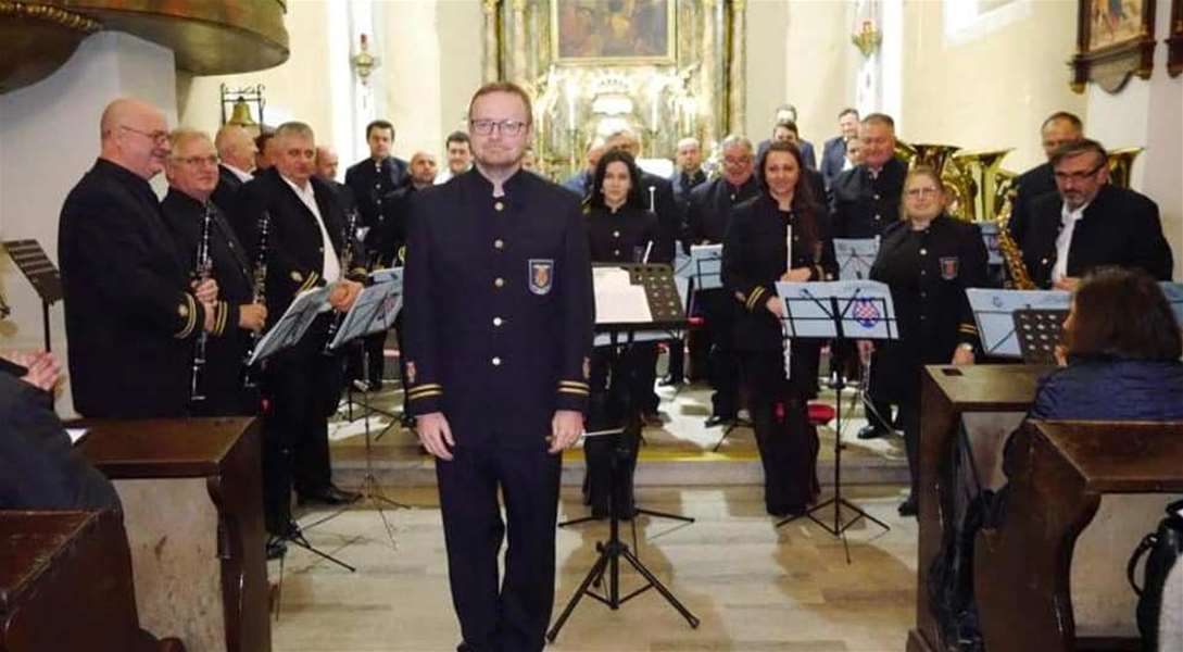 puhački orkestar ivo sveti križ začretje.jpg