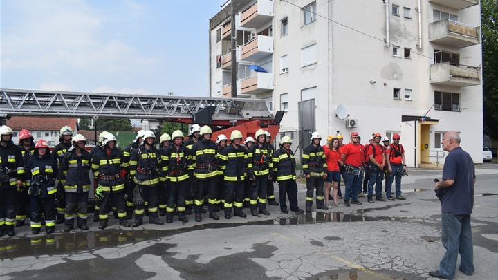 Vatrogasna vježba u Zlatar Bistrici08 GL.JPG