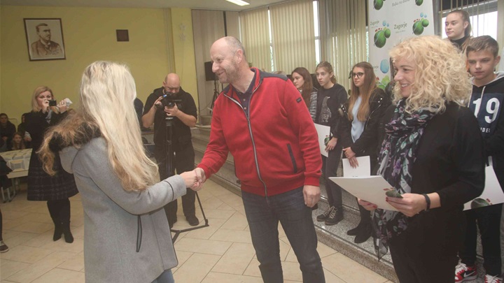 stipendije smanjeno 9.jpg