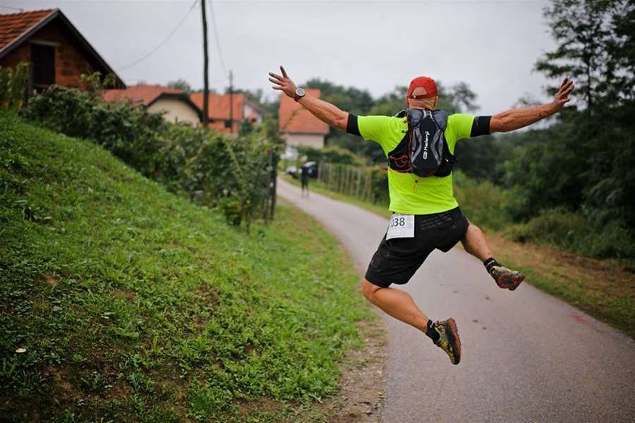 skok u jesen  slika.jpg