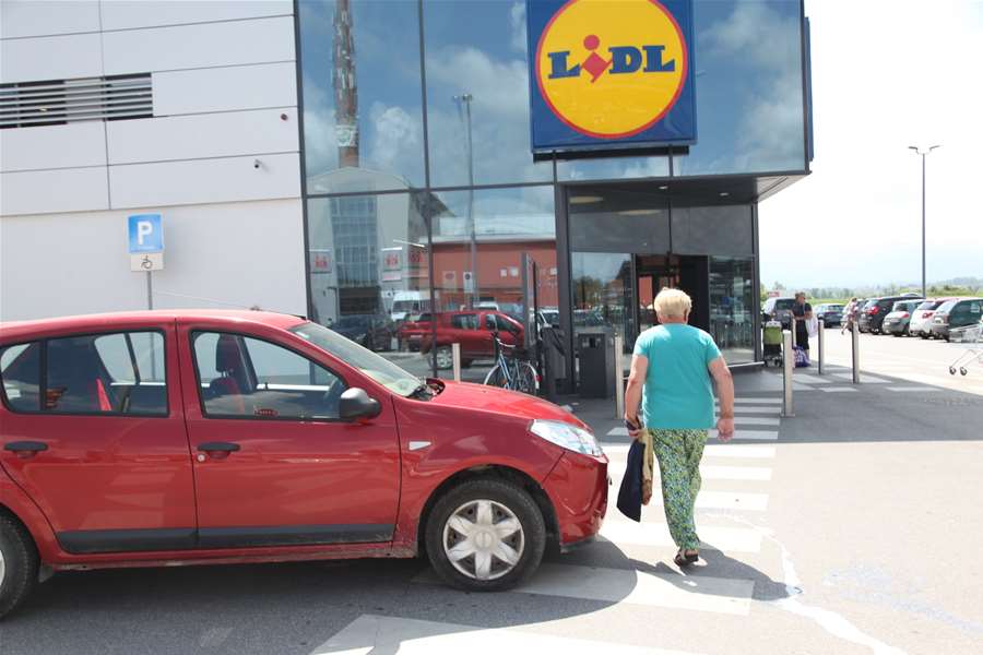 crna lidl1.JPG