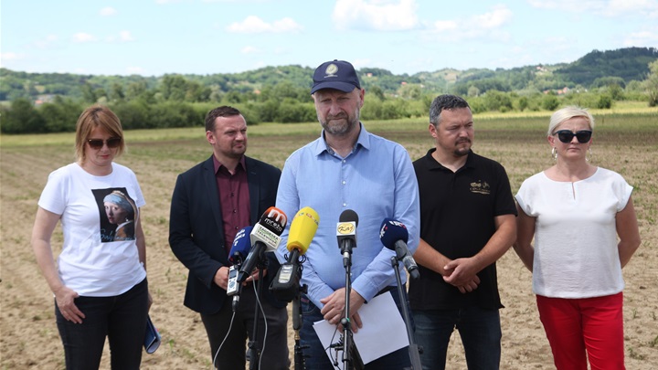 press nepogoda kod cesarca 07.JPG