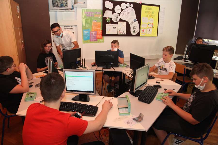 Ljetna škola informatike,sporta i mašte Radoboj (1).JPG