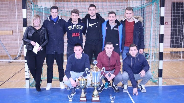 Pobjednička momčad - La bomba