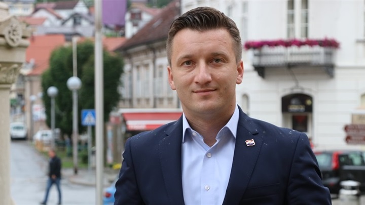 Tušek - rezana fotka