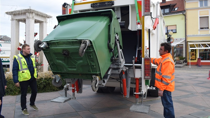 U Mariju Bistricu stigli kamioni za odvoz smeća5.JPG