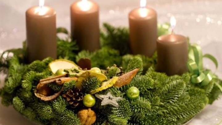 adventski vjenčić.JPG