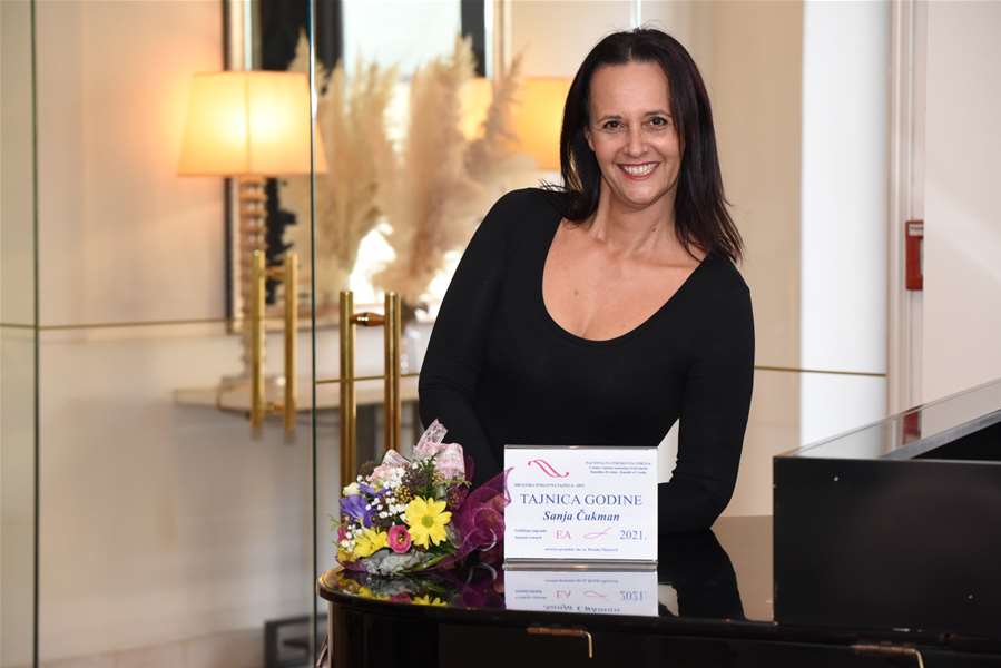 Sanja Čukman iz Marije Bistrica dobitnica godišnje nagrade za tajnice2.JPG