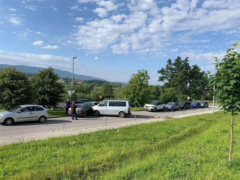 foto:  Policija zaustavlja KZŽ