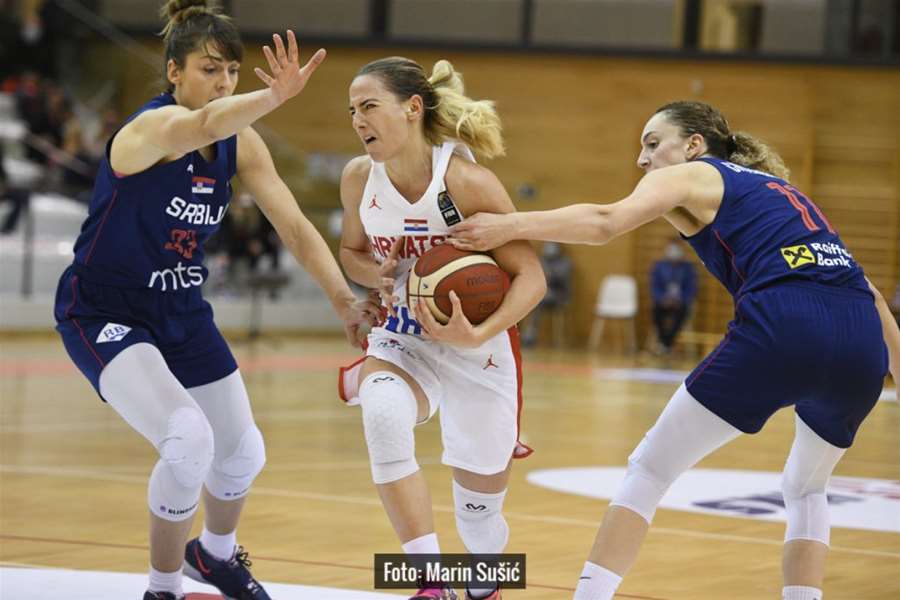 SPORT 16.11._KOŠARKA HRVATSKA SRBIJA.jpg