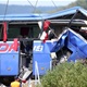 [FOTOGRAFIJE] Izvlači se autobus nakon nesreće u kojoj je poginulo 12 osoba