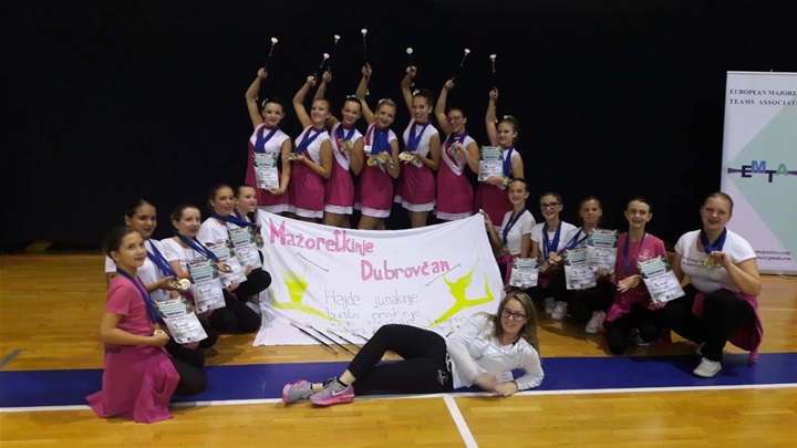 mažoretkinje dubrovčan.jpg