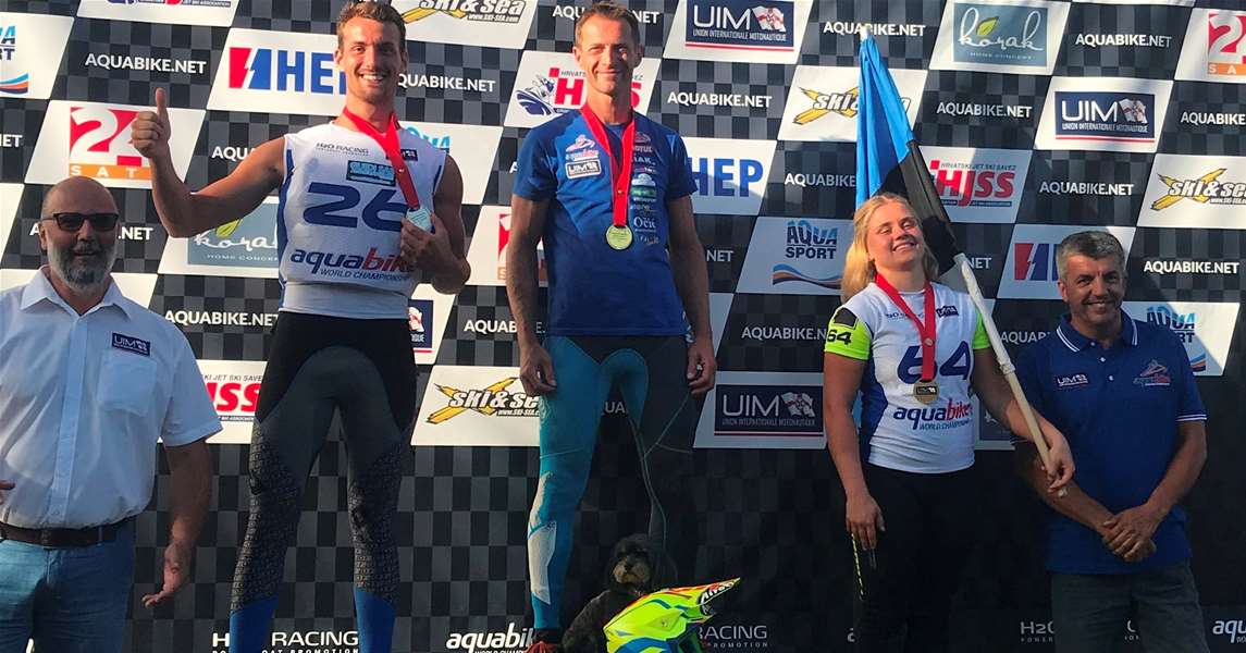 SPORT 2.7._JET SKI Slaven Ivančić na najvišoj stepenici postolja.jpg