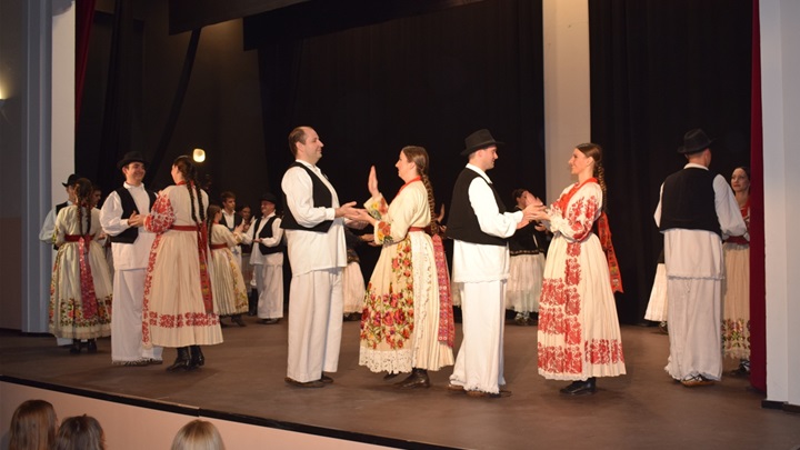 Folklorni ansambl “Zagreb Markovac” ponovno u Mariji Bistrici3.JPG