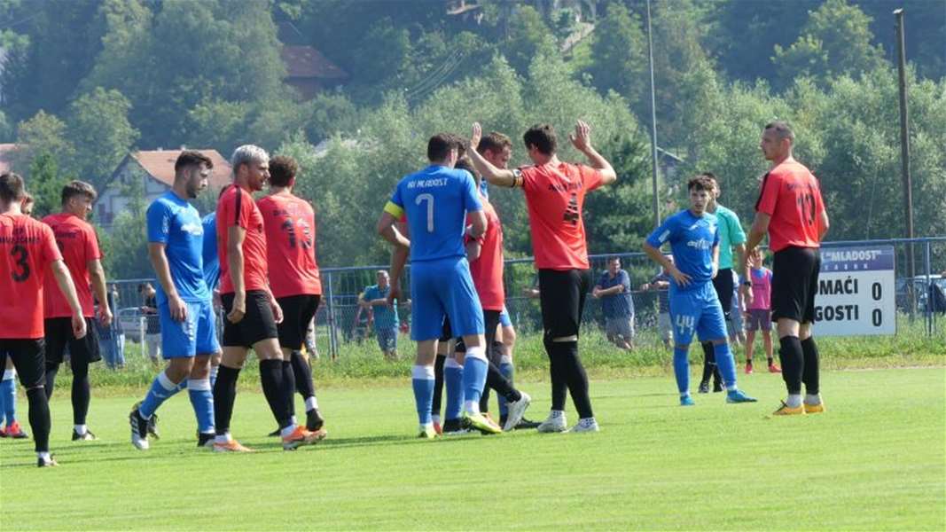 MLADOST - GAJ 2.jpg