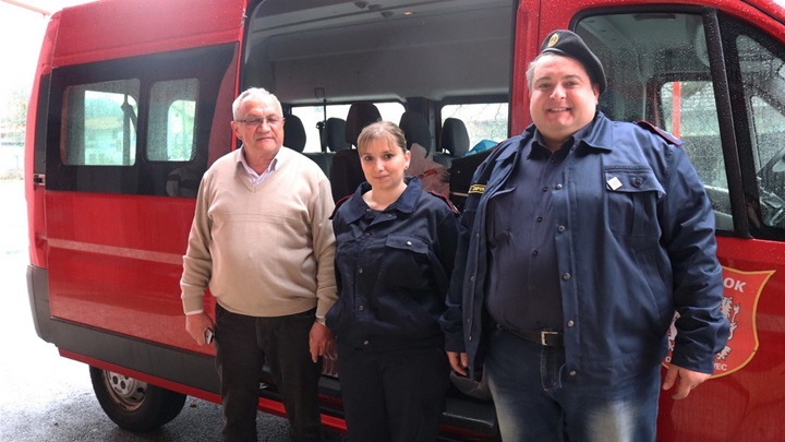 Predsjednik DVD-a Pavlovec Ivan Jelenčić, Štefica i Antonio Papišta