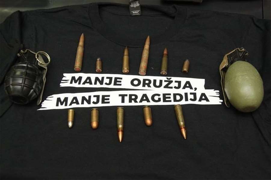 MANJE ORUŽJA, MANJE TRAGEDIJA