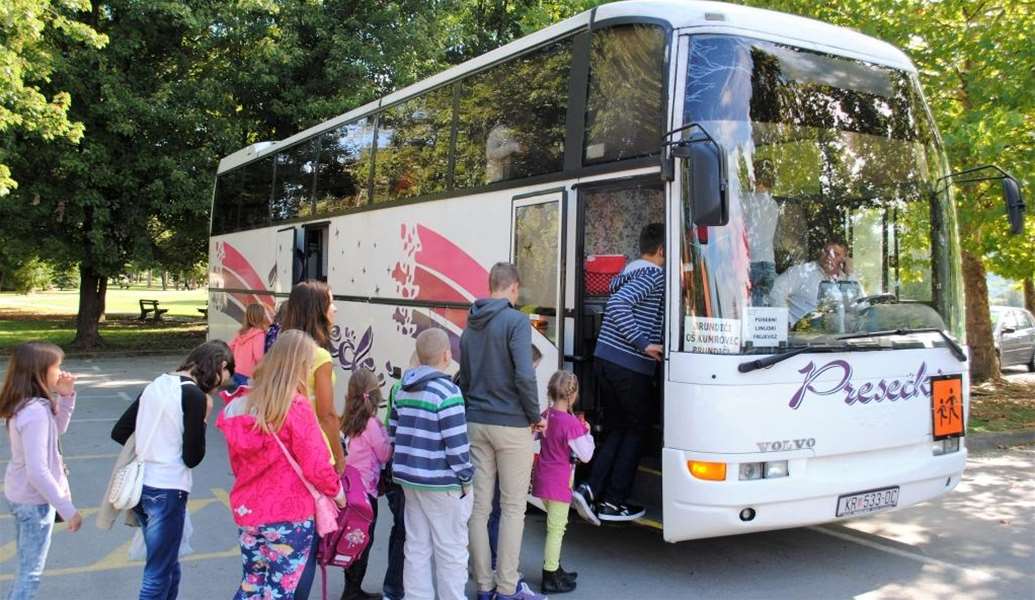 učenici škola prvašići