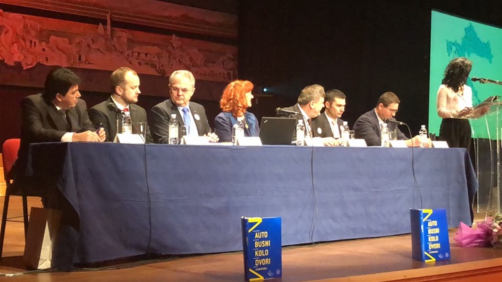 autobusni kolodvori glavna.JPG