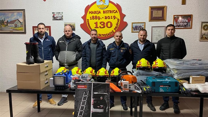 Dobrovoljnim vatrogascima u Mariji Bistrici nova vatrogasna oprema iz Fonda solidarnosti Europske unije1.jpg