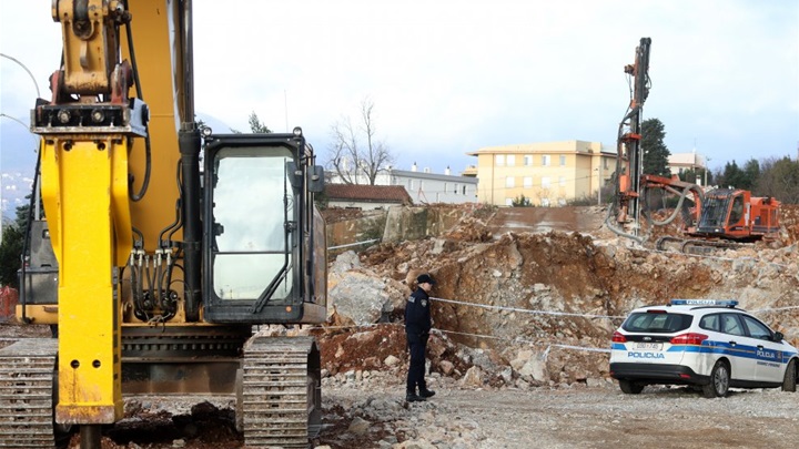 gradilište policija