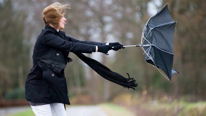 strong-winds-are-hitting-prague-photo-istock-roberthoetink-wmhui.jpg