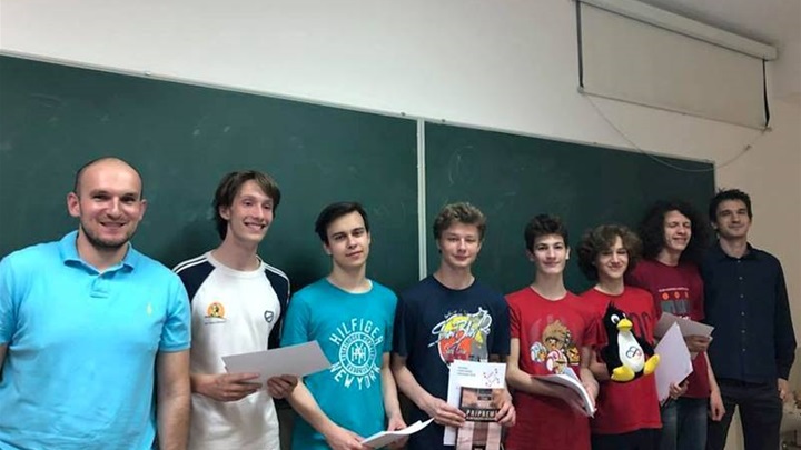 Andrija Tomorad (treći s desna)