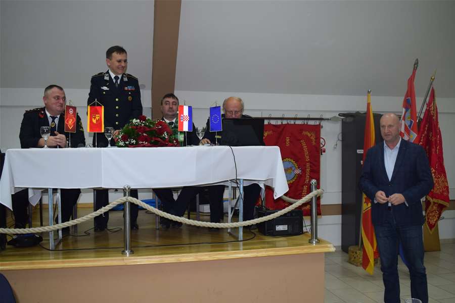 Županija ponovno povisila sredstva za zagorske vatrogasce9.JPG