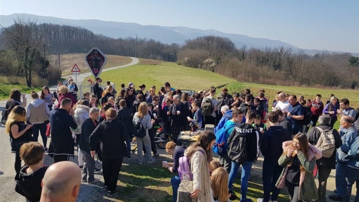 glavna križni put.jpg