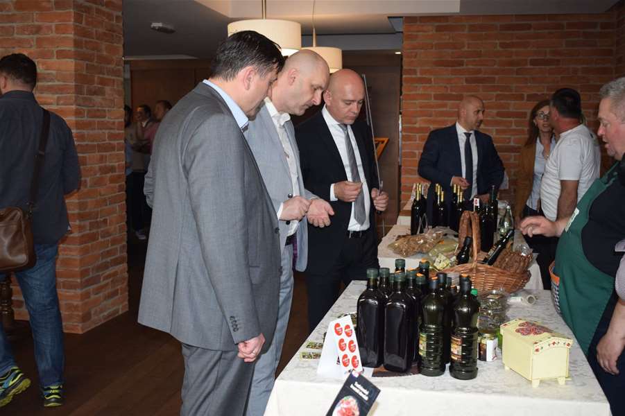 glavna tolušić.jpg