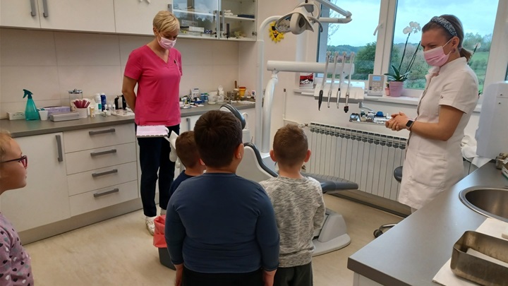 Djeca iz DV Pušleka posjetila Stomatološku ordinaciju u Mariji Bistrici 3.jpg