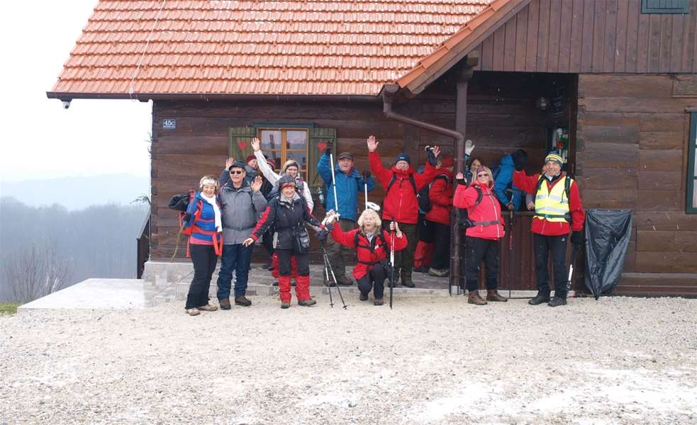 zabočki planinari novogodišnji pohod glavna.jpg